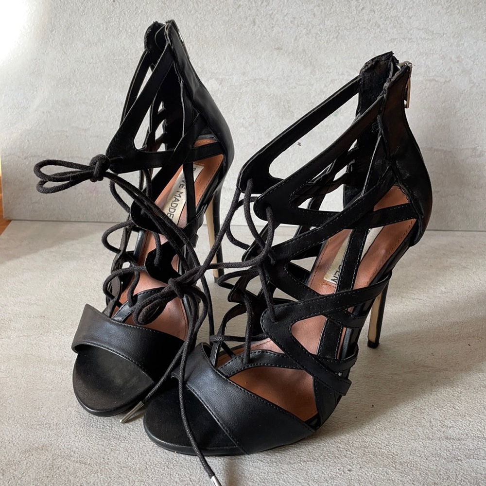 Leather strap lace up black heels